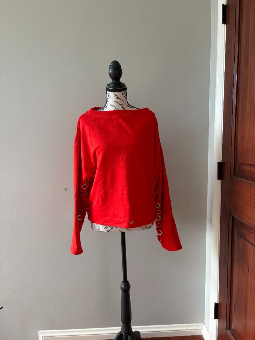 ❤️ Alo Yoga Suspension Pullover | Red Lace-Up Grommet Sleeve Sweatshirt | Large